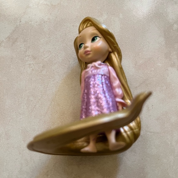 Disney Princess Figurine Collection - Red, Purple, Blue - Picture 12 of 15